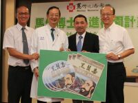 馬偕捐贈漫畫傳記　推廣品格教育-焦點話題